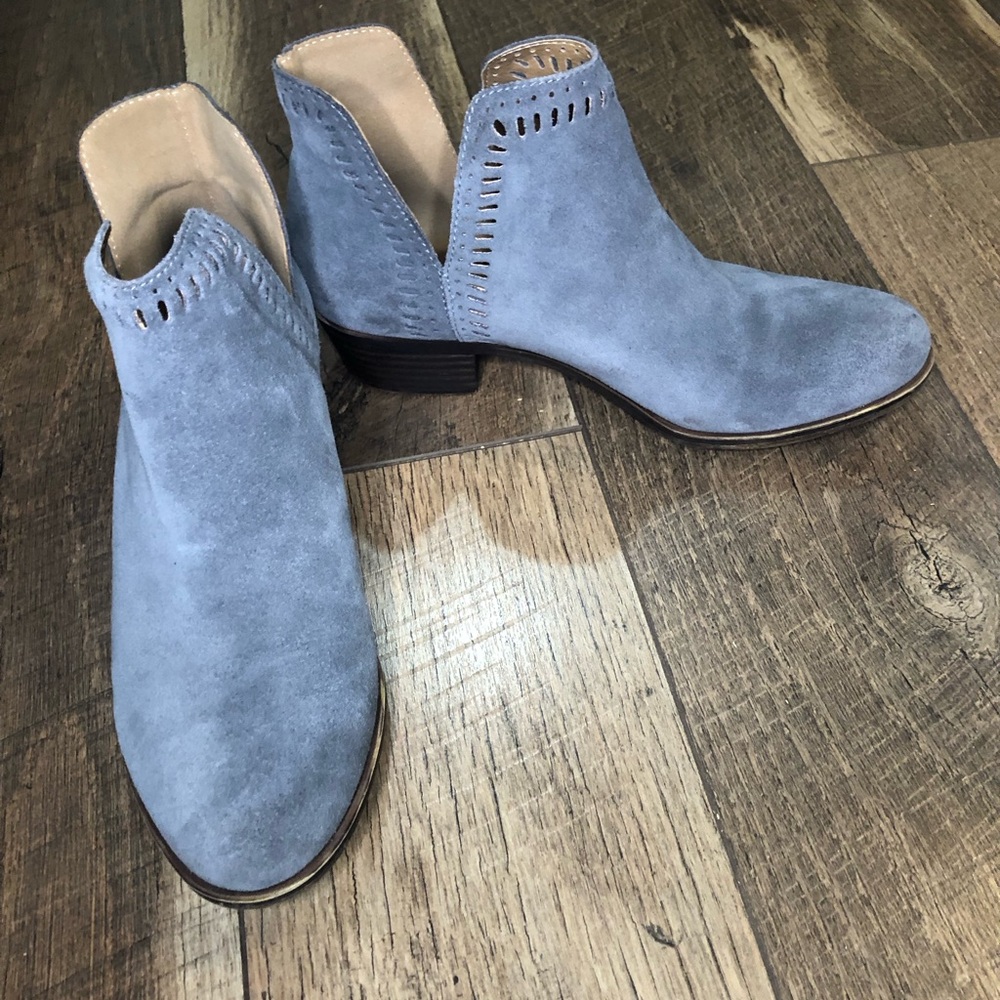 Lucky Brand Grey Suede Block Heel Slip On Ankle Boot Size 7.5
